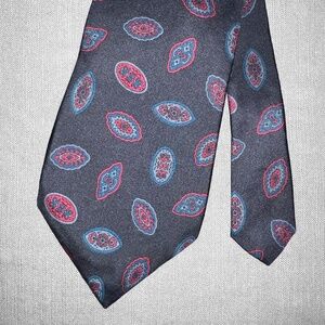 Black Small Mandala Tie